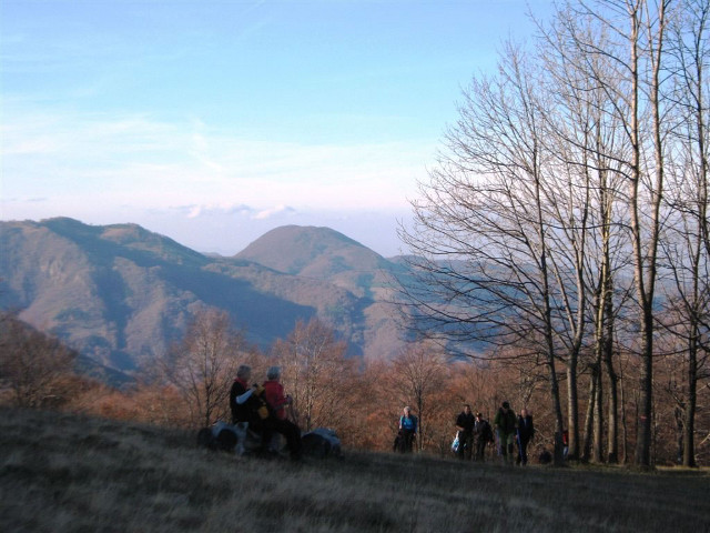 Pogled na Medvednik (desno) i Jablanik (levo)